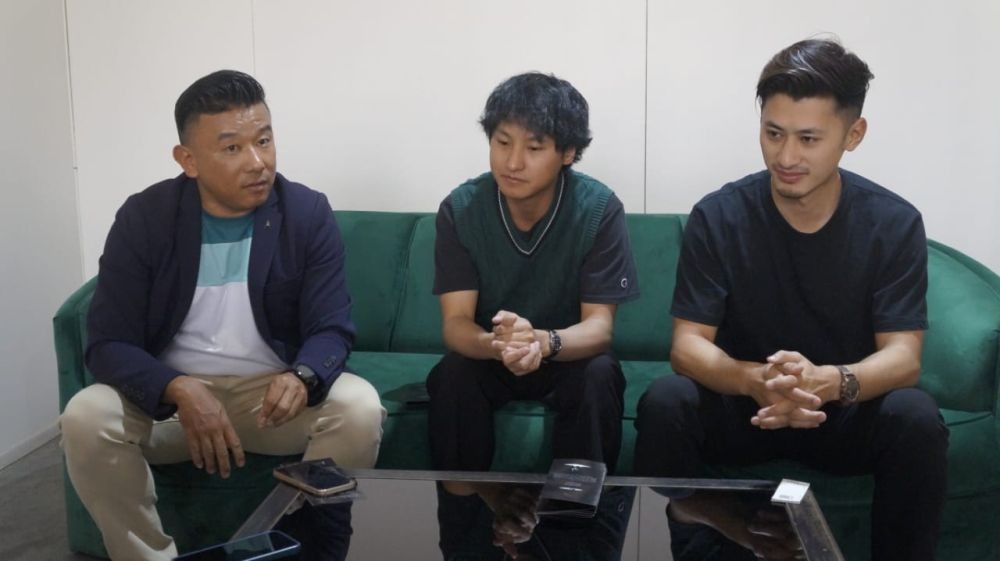 From left to right: Mele Pucho, Mhalevil Chaya and Nourhe Khate of Emotive Strings addressing a press conference at Room03, Kuda B, Dimapur on March 16. (Morung Photo)